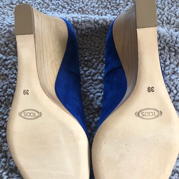 Tod\'s suede peep-toe wedge pumps in blue